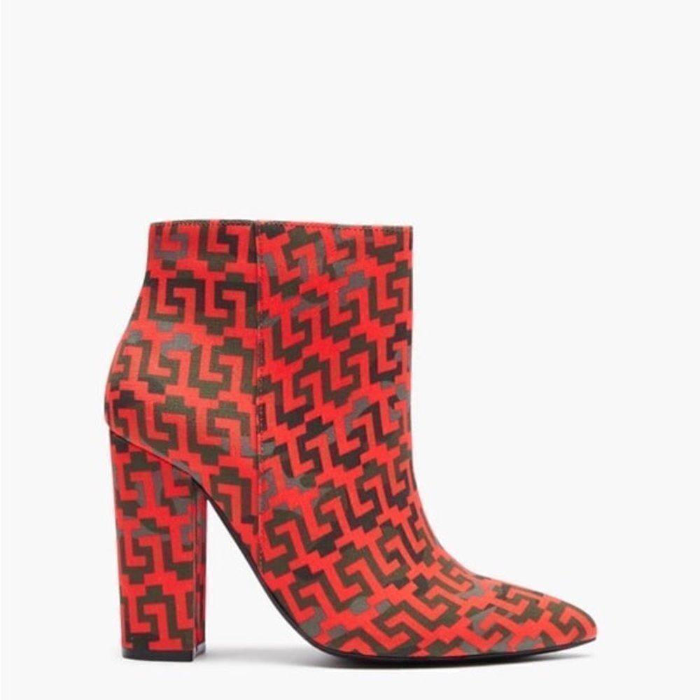 Minda Block Heel Bootie - Picture 4 of 5